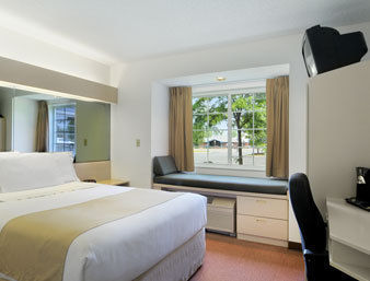 Microtel Inn & Suites By Wyndham Сенека-Фоллз Экстерьер фото