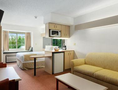 Microtel Inn & Suites By Wyndham Сенека-Фоллз Номер фото